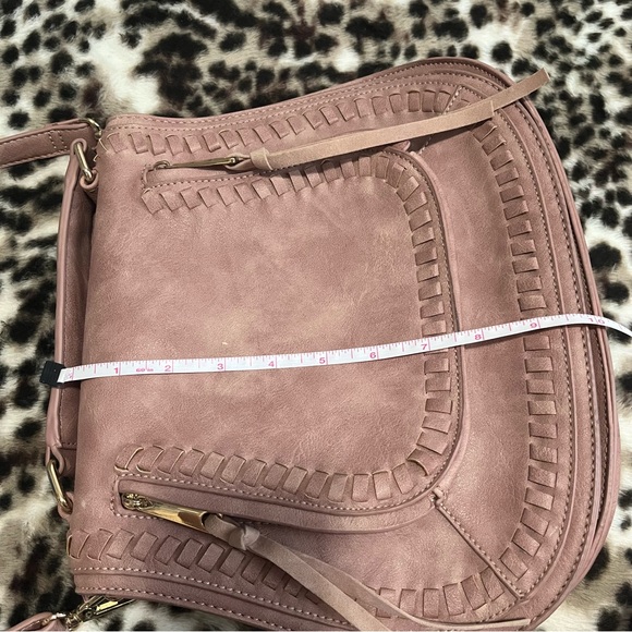 Urban Expressions women’s dusty pink saddle bag boho - Picture 12 of 13